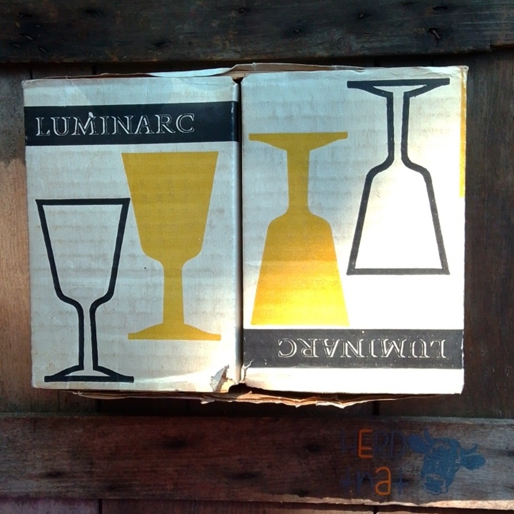 12 Luminarc Cordial Glasses